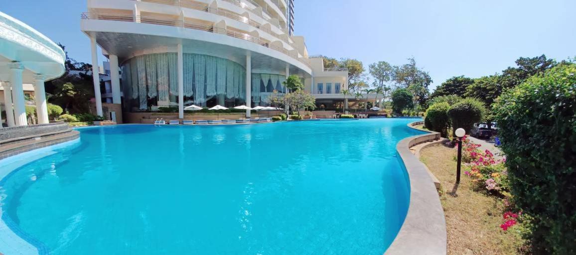 Adriatic Palace Hotel פאטאיה מראה חיצוני תמונה