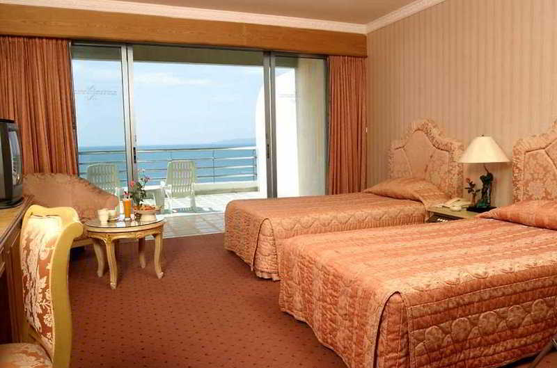 Adriatic Palace Hotel פאטאיה מראה חיצוני תמונה